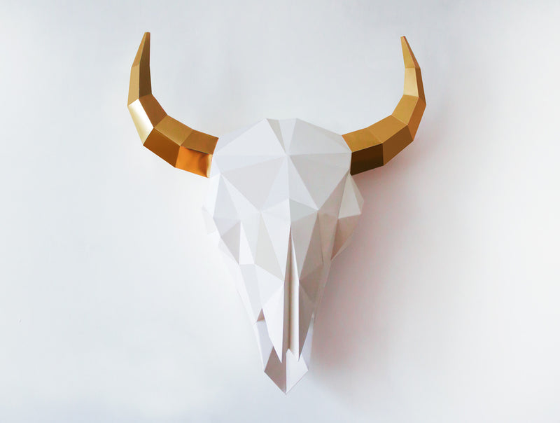 Bison Skull Sculpture <br> DIY Paper Craft Template